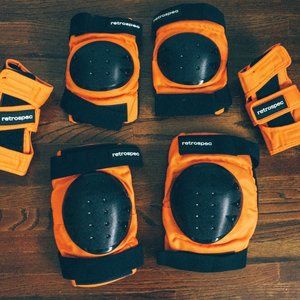 Retrospec Knee and Elbow Pads with Wrist Guards: Orange